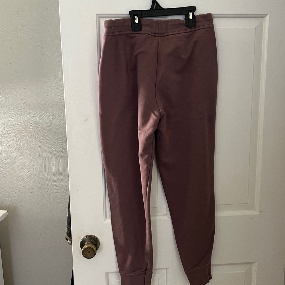 Nike women’s sweat joggers - Picture 2 of 3
